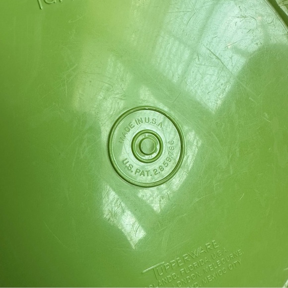 Vintage Tupperware Lime Green Nesting Canisters Kitchen Storage Retro US Set 3 - Picture 9 of 15